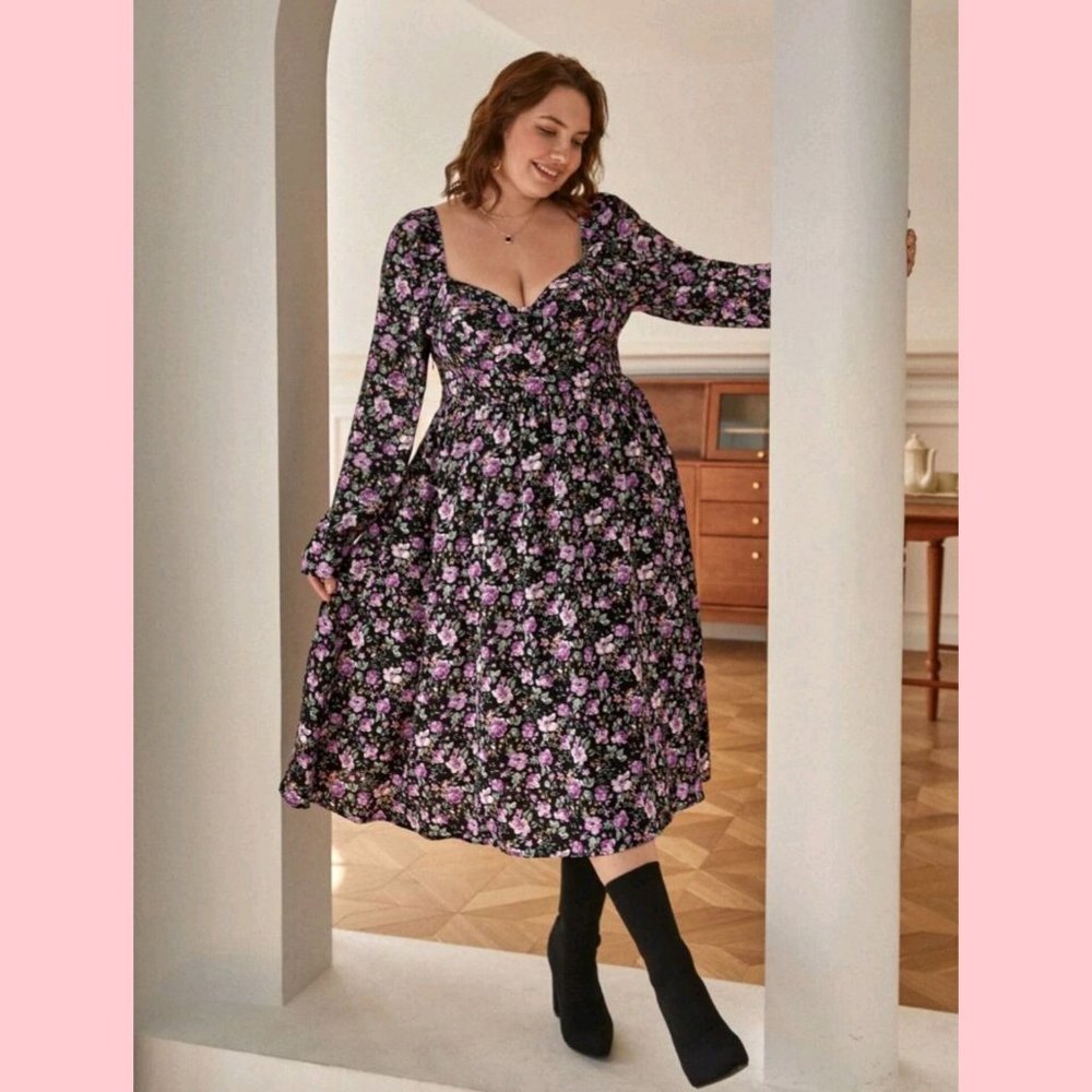 Black & Purple Floral Sweetheart Neck Dress